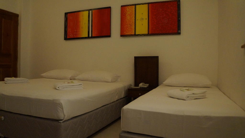 Havelock Residencies Hotel Colombo Room photo