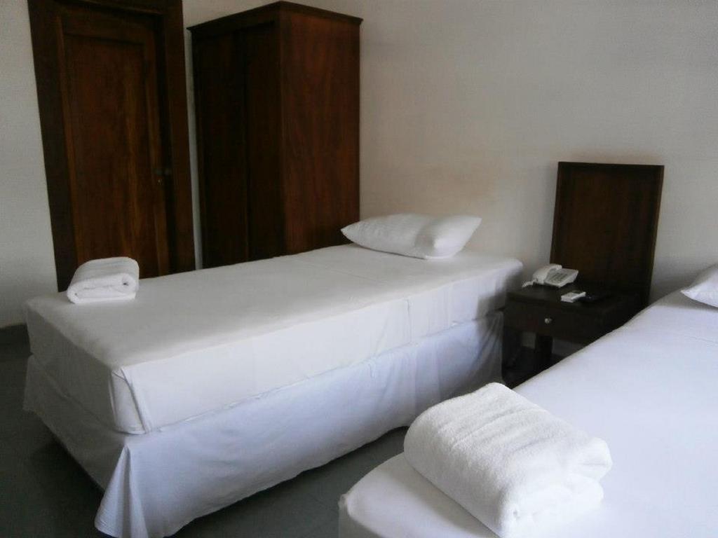 Havelock Residencies Hotel Colombo Room photo